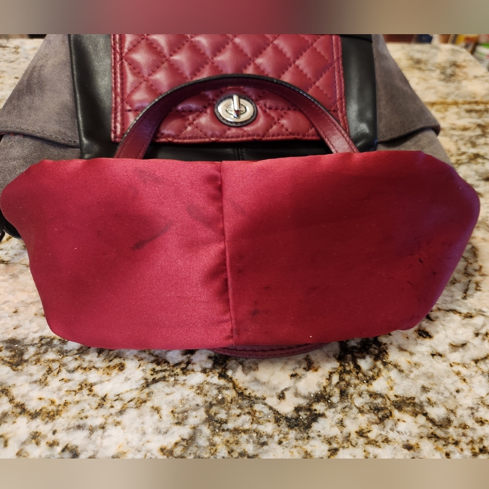 Coach Purse, F49865 Park Quilted Color Block Carrie Mini Tote Bag EUC Burgundy - Picture 15 of 15